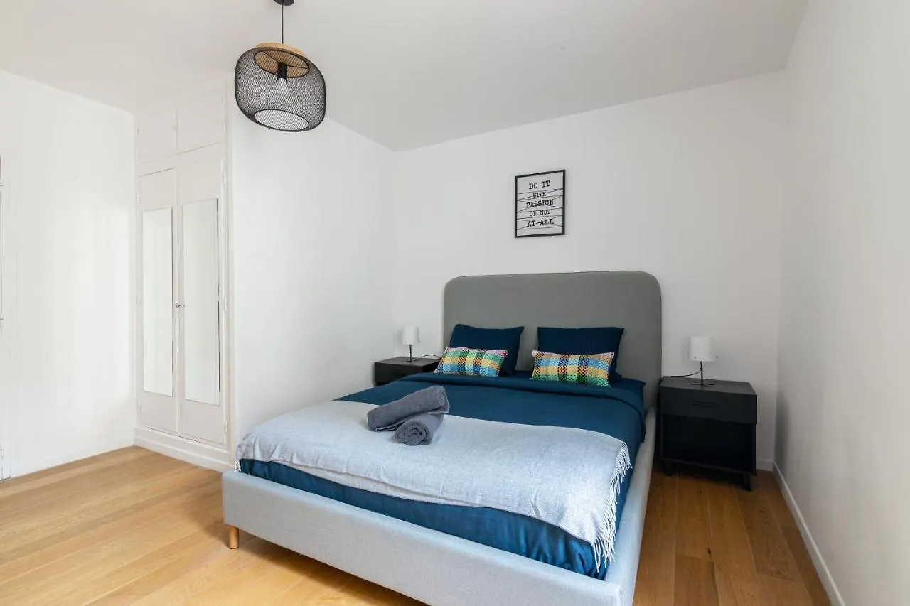 Apartment Luxurious 2 Bedroom Arc De Triomphe Grande Armee Paris