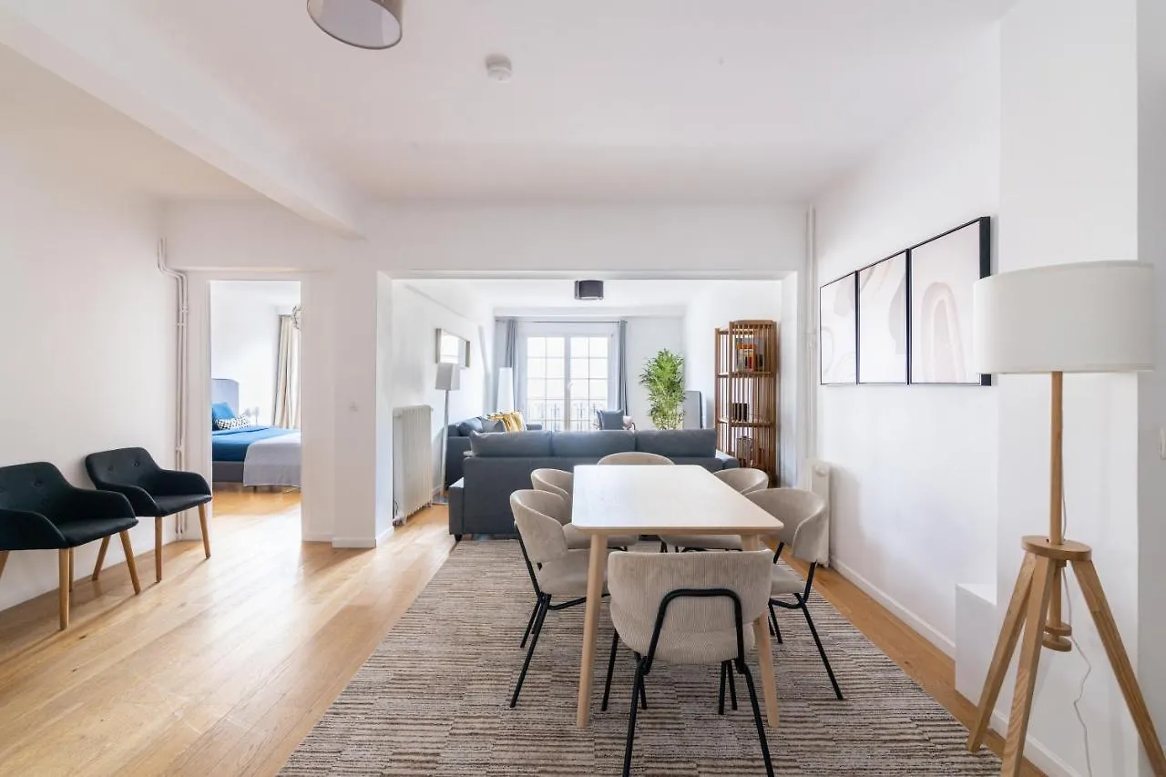 Luxurious 2 Bedroom Arc De Triomphe Grande Armee Paris 0*,  France