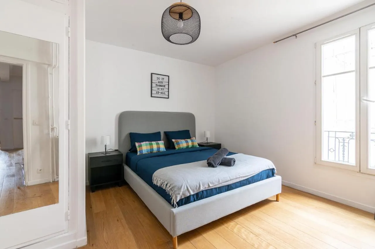 Apartment Luxurious 2 Bedroom Arc De Triomphe Grande Armee Paris France